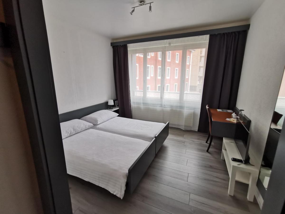 Hotel Fleur-De-Lys La Chaux De Fonds Εξωτερικό φωτογραφία