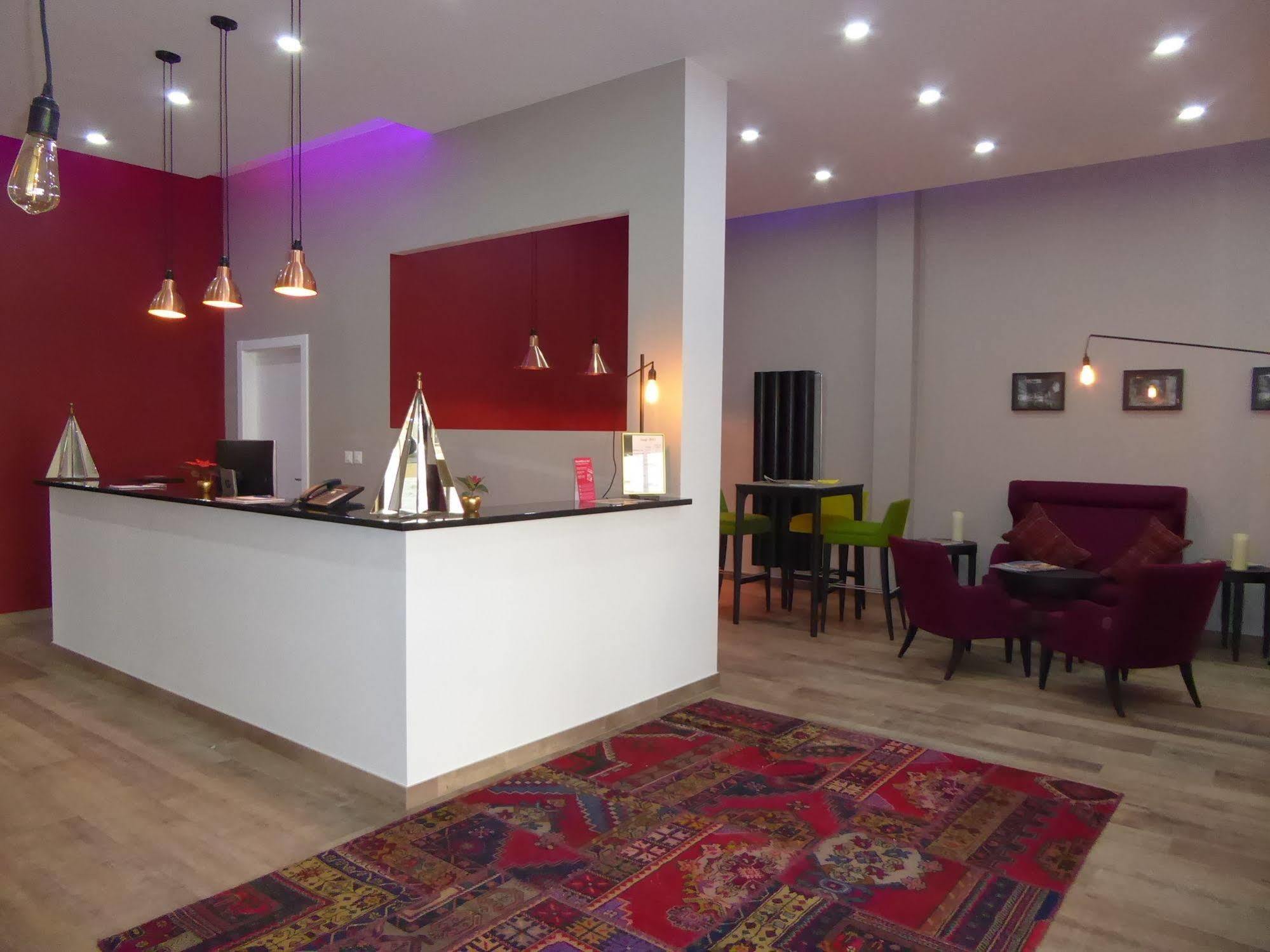 Hotel Fleur-De-Lys La Chaux De Fonds Εξωτερικό φωτογραφία